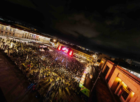 Monumentum 2026,  la Plaza de Bolívar se convierte en una gran pista de baile electrónica