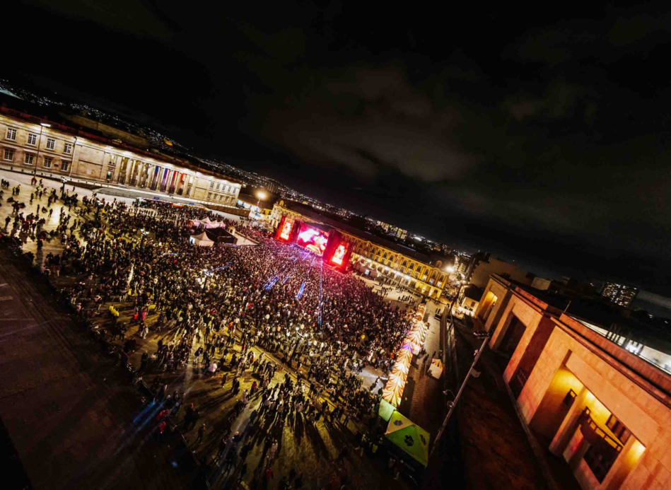 Monumentum 2026,  la Plaza de Bolívar se convierte en una gran pista de baile electrónica